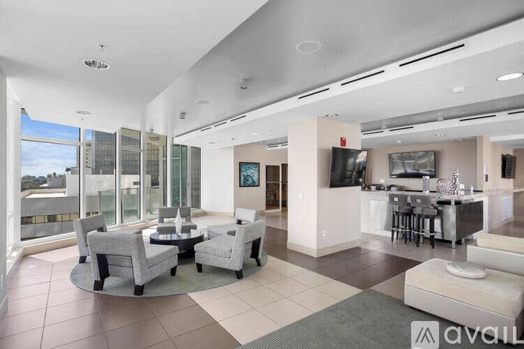 St. Petersburg Condo: 175 1st Street South