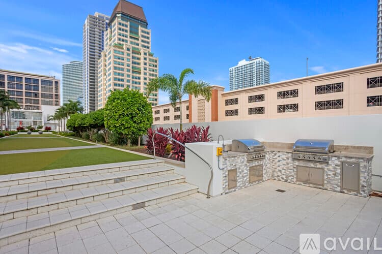 St. Petersburg Condo: 175 1st Street South