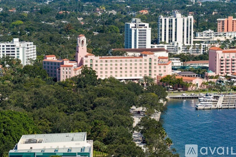 St. Petersburg Condo: 175 1st Street South