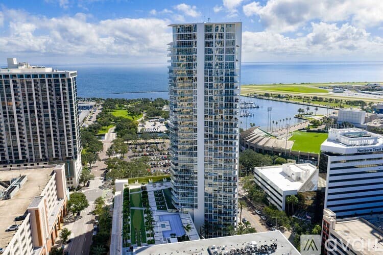 St. Petersburg Condo: 175 1st Street South
