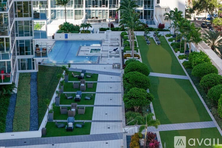 St. Petersburg Condo: 175 1st Street South