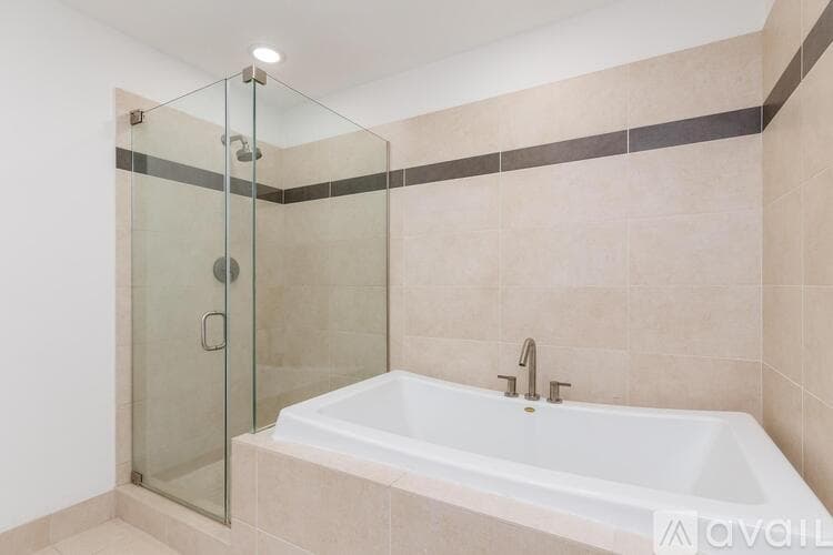 St. Petersburg Condo: 175 1st Street South