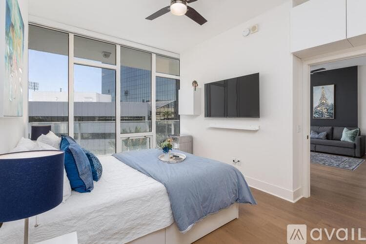 St. Petersburg Condo: 175 1st Street South