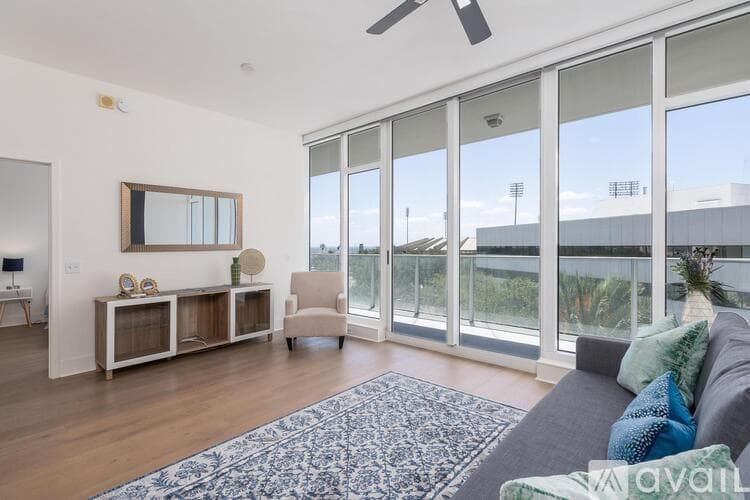 St. Petersburg Condo: 175 1st Street South