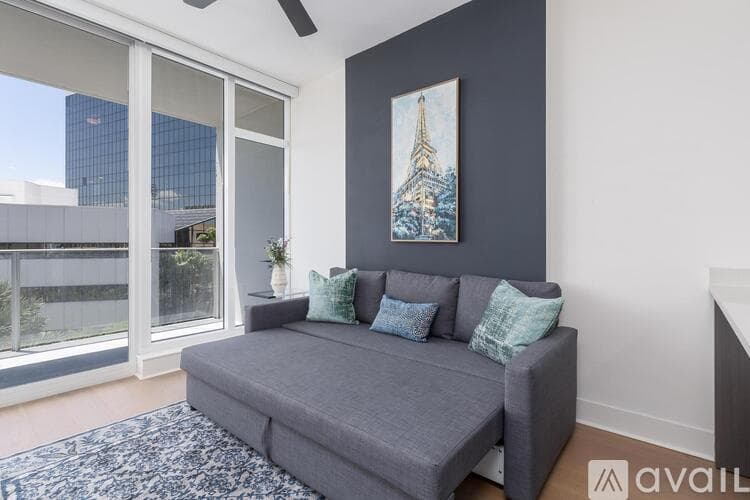 St. Petersburg Condo: 175 1st Street South
