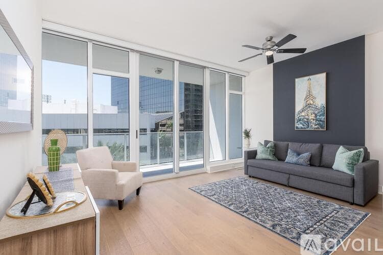 St. Petersburg Condo: 175 1st Street South