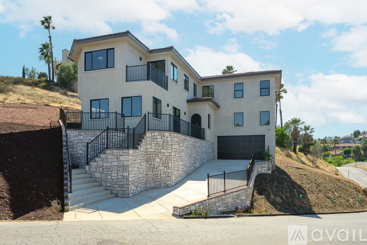 Riverside House: 16515 Canyon Ridge Dr