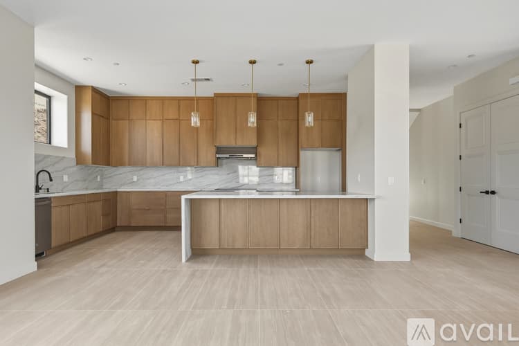 Riverside House: 16515 Canyon Ridge Dr