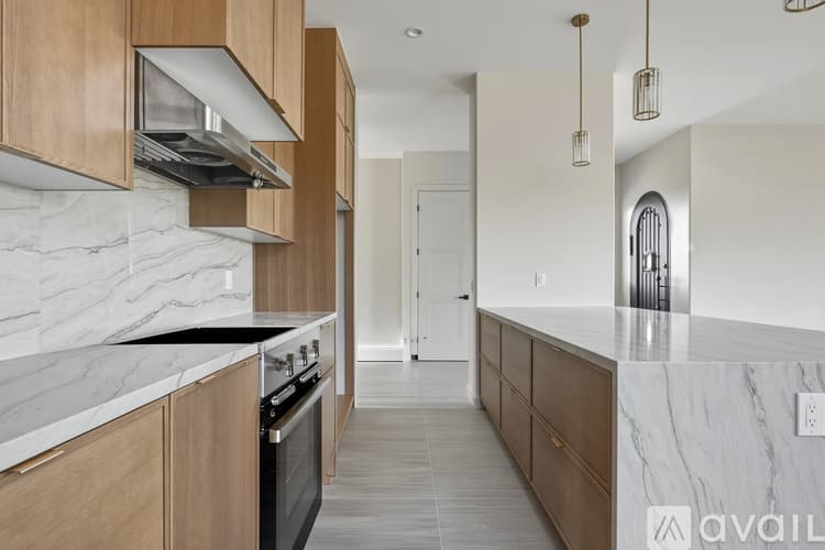 Riverside House: 16515 Canyon Ridge Dr