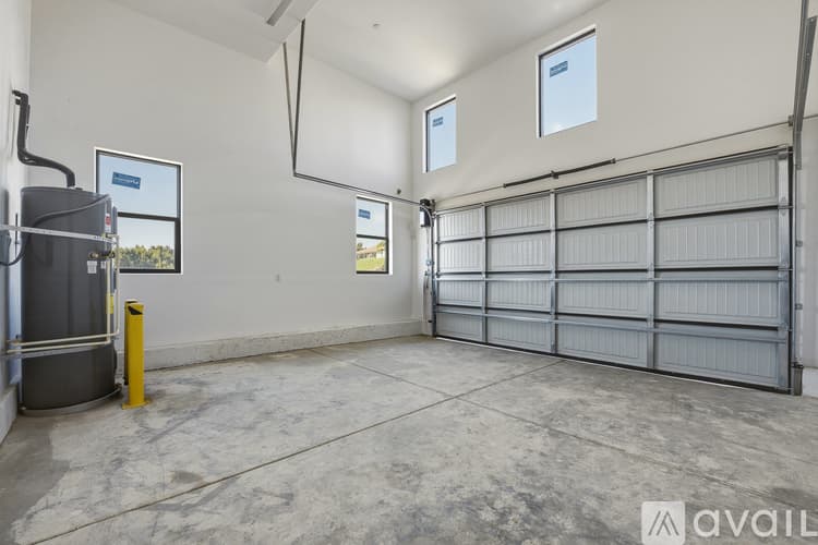 Riverside House: 16515 Canyon Ridge Dr