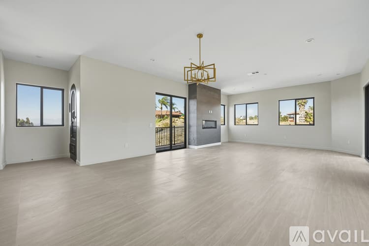 Riverside House: 16515 Canyon Ridge Dr