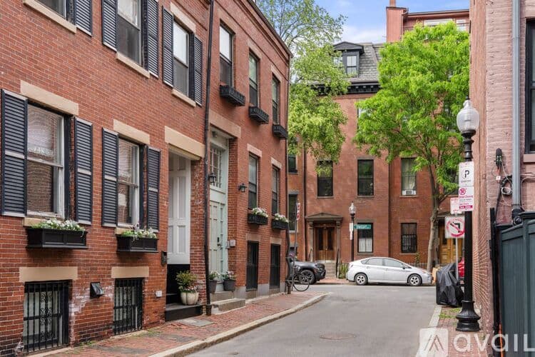 Boston Condo: 17 Dwight Street