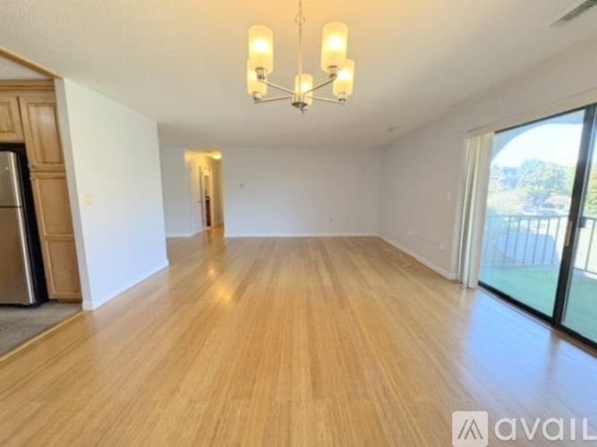 Swampscott Apartment: 1002 Paradise Rd