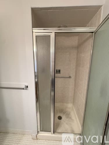 Swampscott Apartment: 1002 Paradise Rd