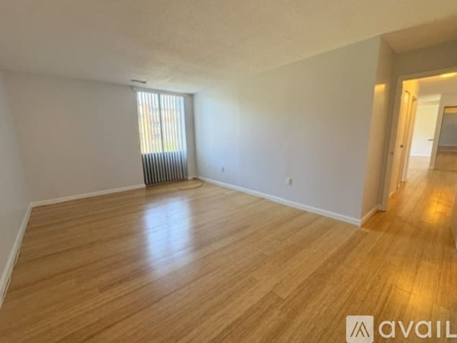 Swampscott Apartment: 1002 Paradise Rd