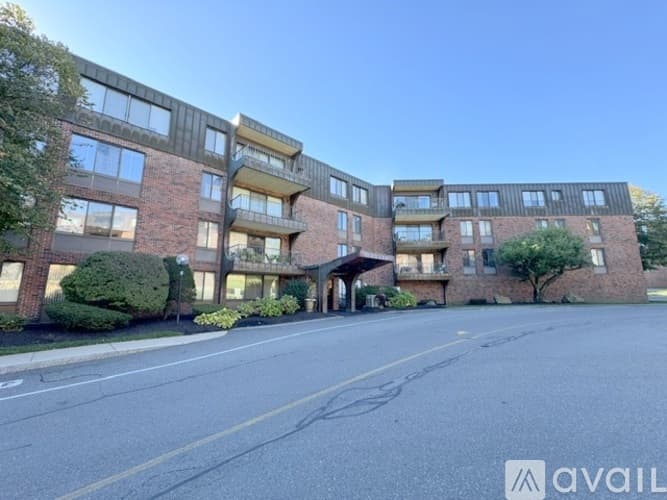 Swampscott Apartment: 1002 Paradise Rd