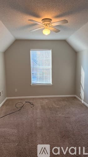 Fairburn House: 372 Berkshire Pl