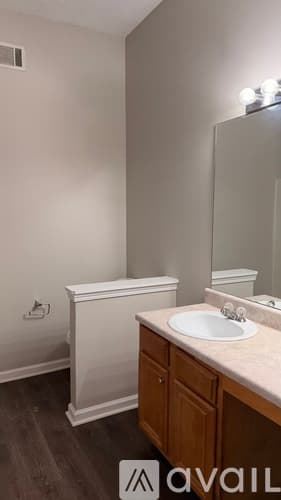 Fairburn House: 372 Berkshire Pl