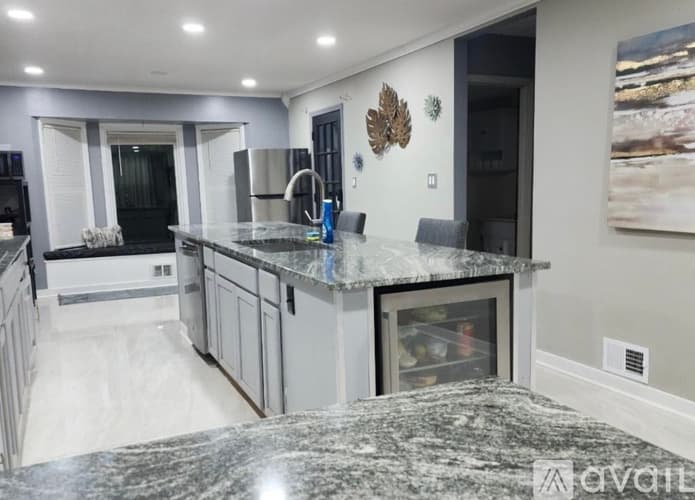 Stone Mountain Apartment: 488 Allana Court