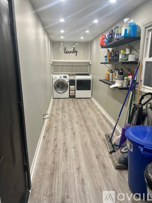 Stone Mountain Apartment: 488 Allana Court