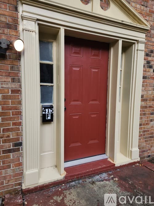 Newport News Townhome: 415 Hustings Lane