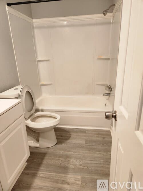 Newport News Townhome: 415 Hustings Lane