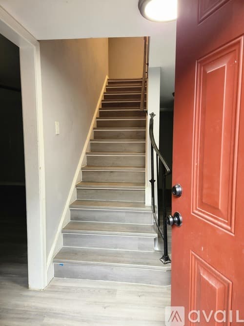Newport News Townhome: 415 Hustings Lane