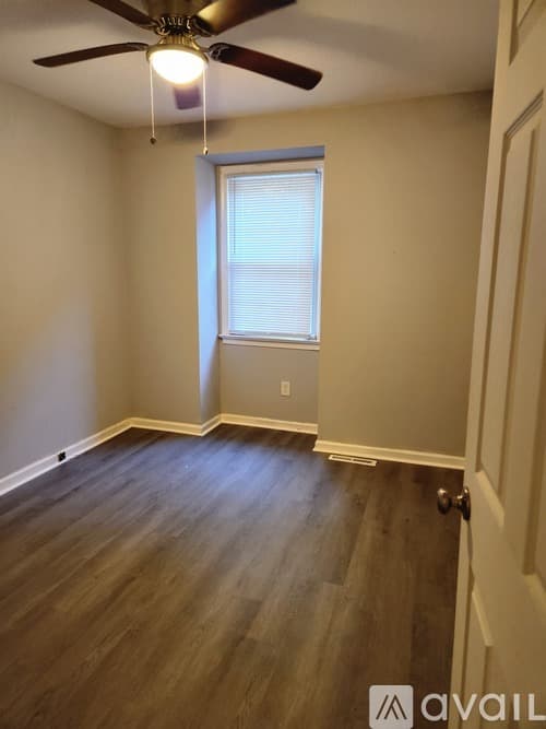 Newport News Townhome: 415 Hustings Lane