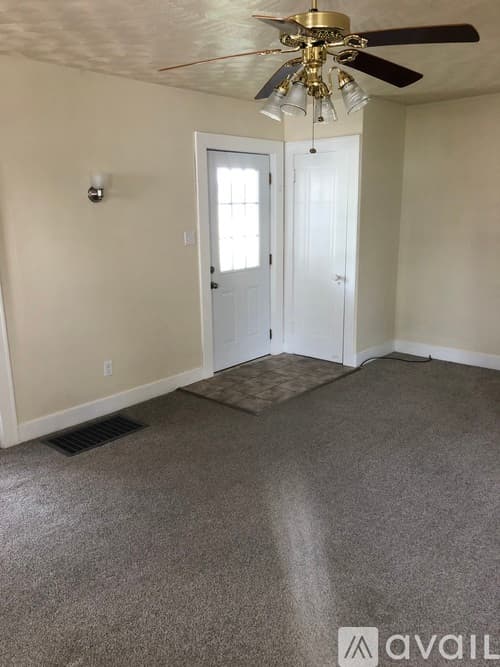 Altoona House: 909 28th St