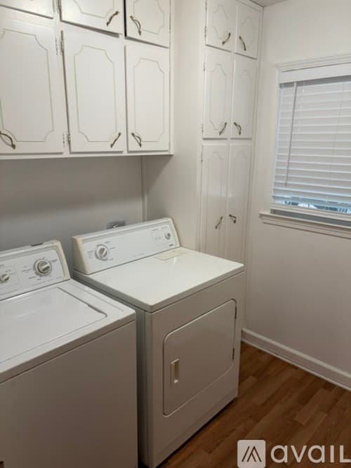 Austell House: 1161 Flamingo Drive