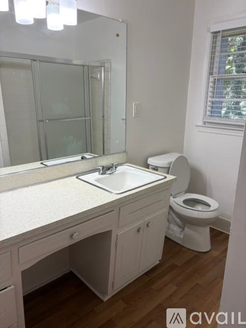 Austell House: 1161 Flamingo Drive