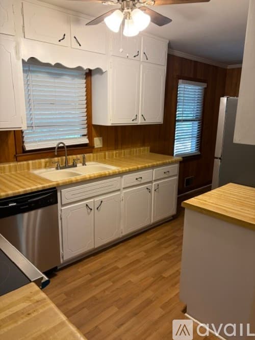 Austell House: 1161 Flamingo Drive