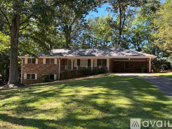 Austell House: 1161 Flamingo Drive