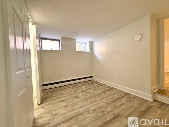 Boston Apartment: 22 Anderson St