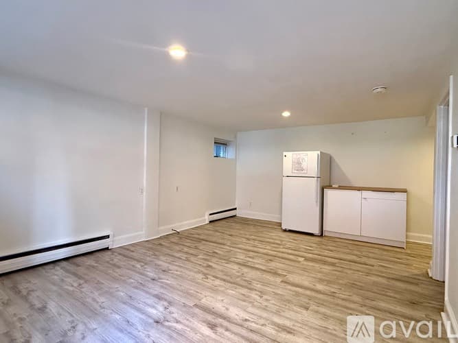 Boston Apartment: 22 Anderson St
