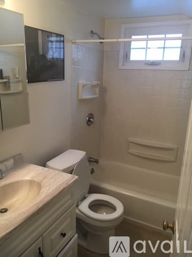 Stamford Apartment: 15 Randall Avenue
