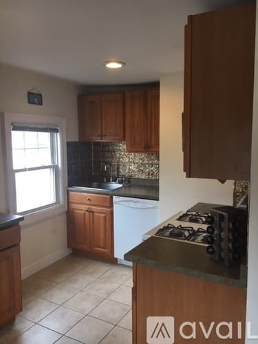 Stamford Apartment: 15 Randall Avenue
