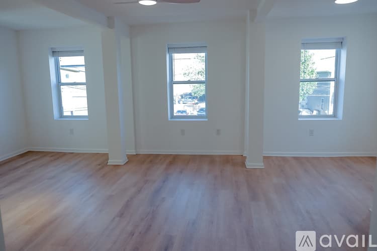New Haven Apartment: 56 Vernon Street