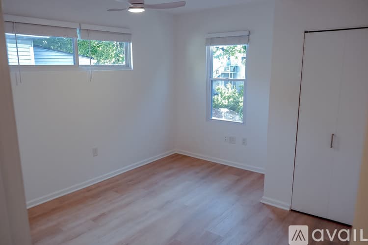 New Haven Apartment: 56 Vernon Street