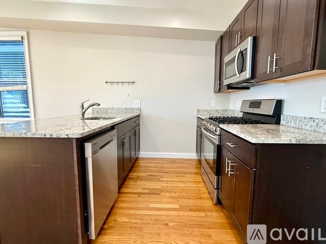 Cambridge Apartment: 17 Plymouth St