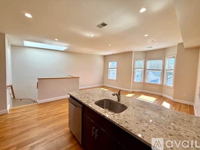 Cambridge Apartment: 17 Plymouth St