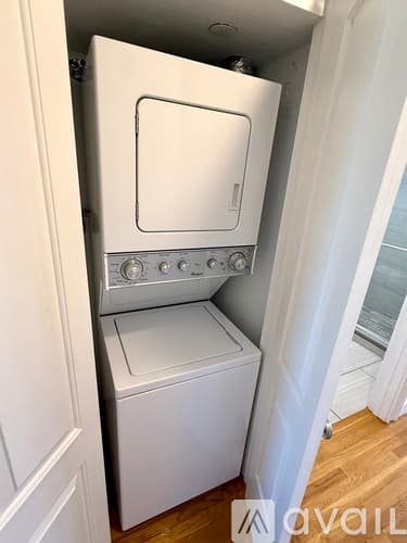 Cambridge Apartment: 17 Plymouth St