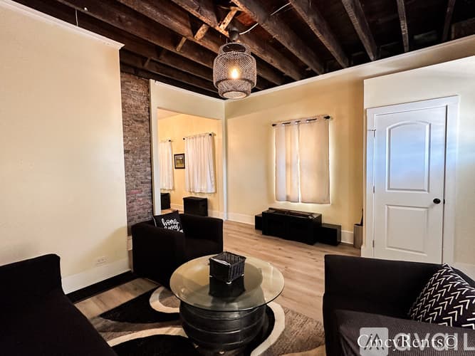 Cincinnati House: 2456 Riverside Dr