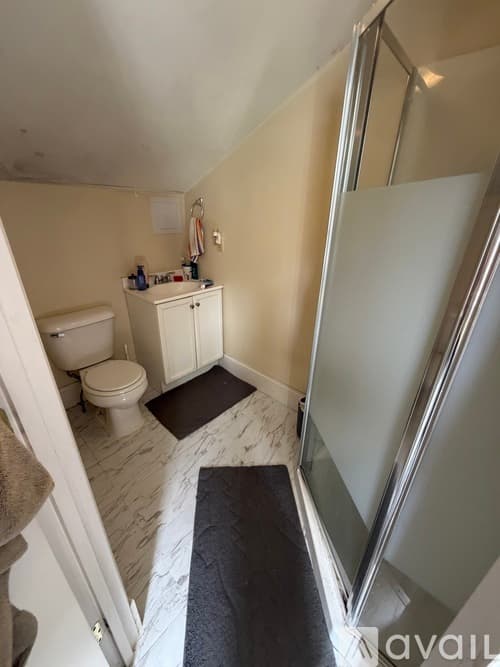Cincinnati House: 2209 West Clifton Avenue