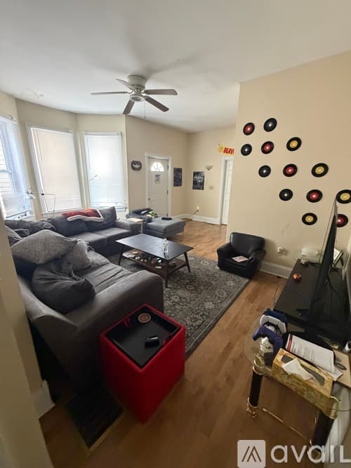Cincinnati House: 2209 West Clifton Avenue