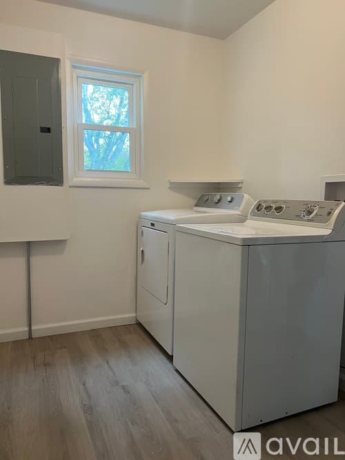 Oneonta House: 2316 New York 28