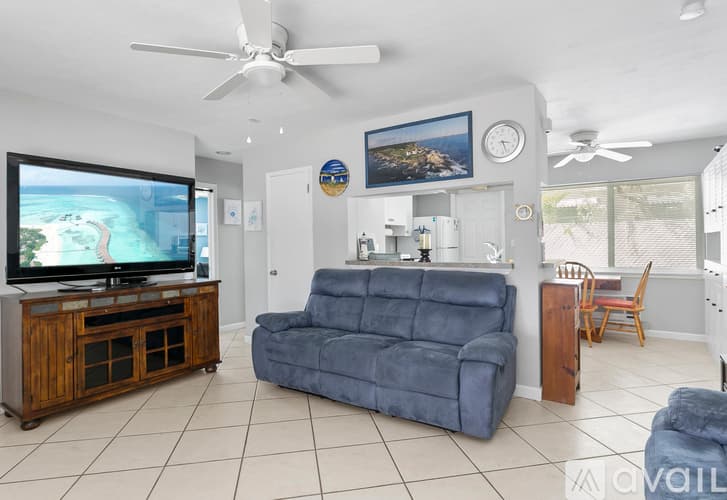 Pompano Beach Apartment: 1317 Southeast 22nd Avenue