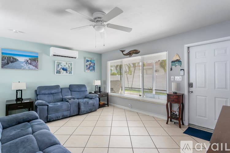 Pompano Beach Apartment: 1317 Southeast 22nd Avenue