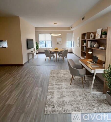 Newport Apartment: 142 Van Zandt Ave
