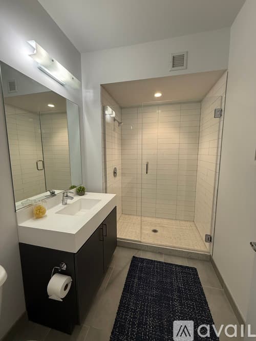 Chicago House: 720 S Wells St